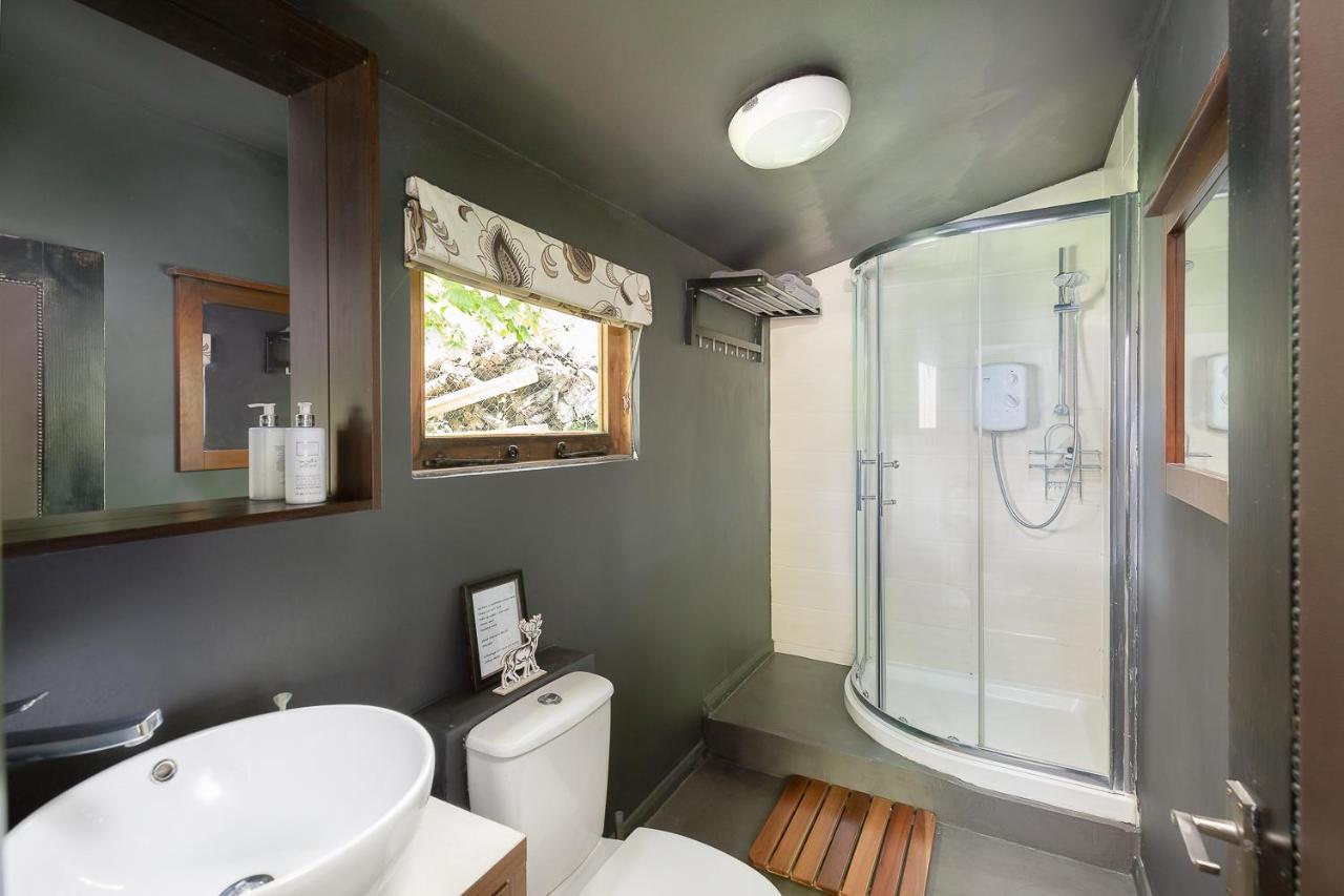 The Log Cabin With Private Hot Tub, Bath Villa Esterno foto